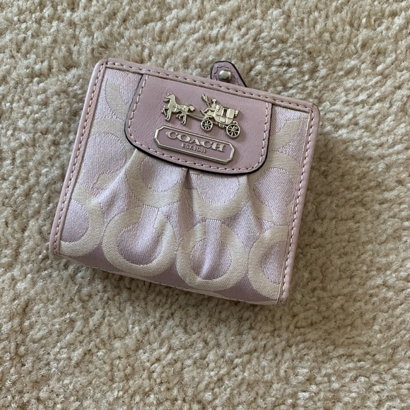Coach wallet - Picture 1 of 4